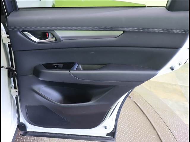 Mazda CX-5 2021-04 4747-24