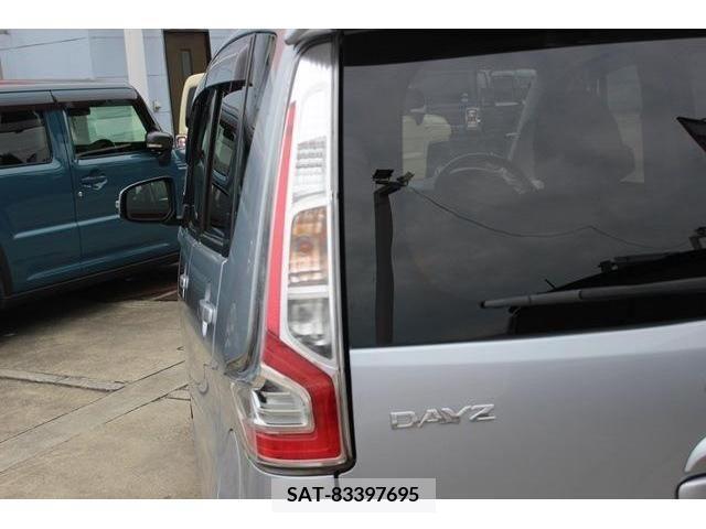 Nissan DAYZ 2015-10 323335-11