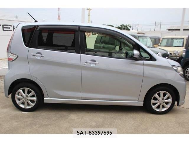 Nissan DAYZ 2015-10 323335-9
