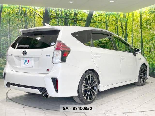 Toyota PRIUS ALPHA 2018-01 215289-17
