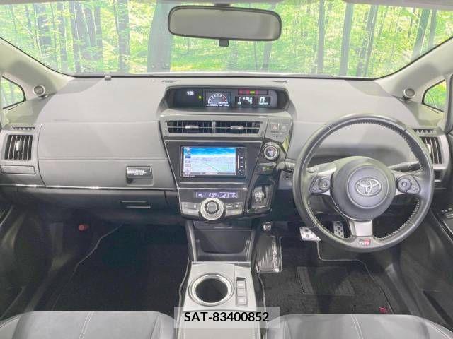 Toyota PRIUS ALPHA 2018-01 215289-1