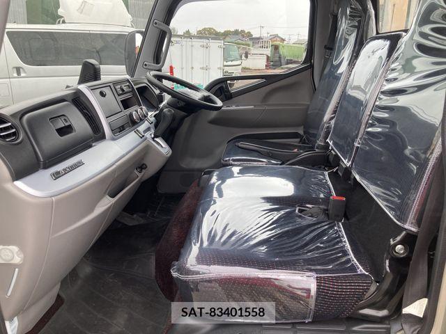 Mitsubishi CANTER 2020-03 294425-9
