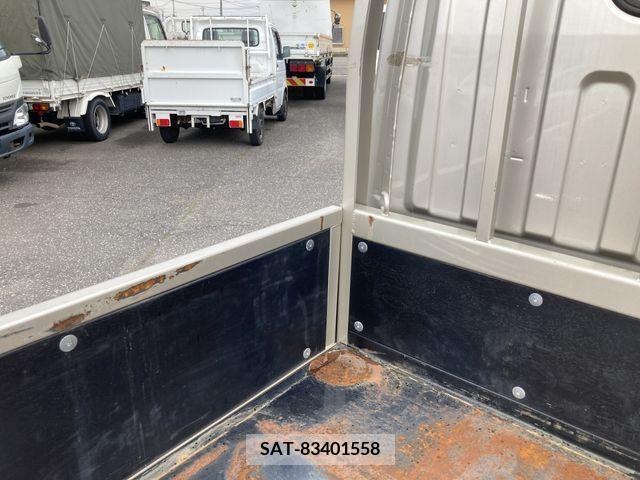 Mitsubishi CANTER 2020-03 294425-15