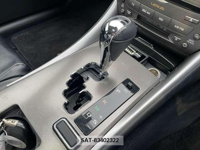 Toyota IS 2005-12 201087-16