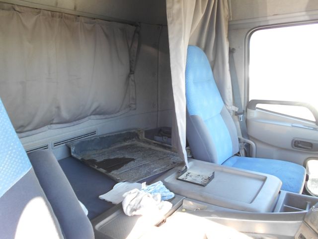 Nissan QUON 2008-08 192037-13