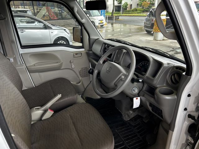 Nissan CLIPPER 2018-12 14810-10