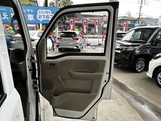 Nissan CLIPPER 2018-12 14810-22
