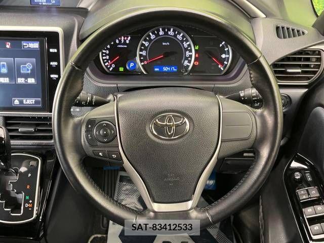 Toyota VOXY 2016-12 338204-12