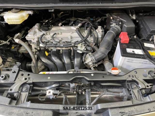 Toyota VOXY 2016-12 338204-19