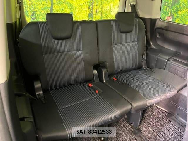 Toyota VOXY 2016-12 338204-10