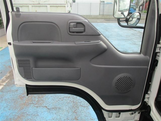 Isuzu ELF TRUCK 2016-07 21861-21