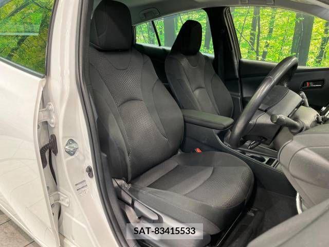 Toyota PRIUS 2019-03 234007-8