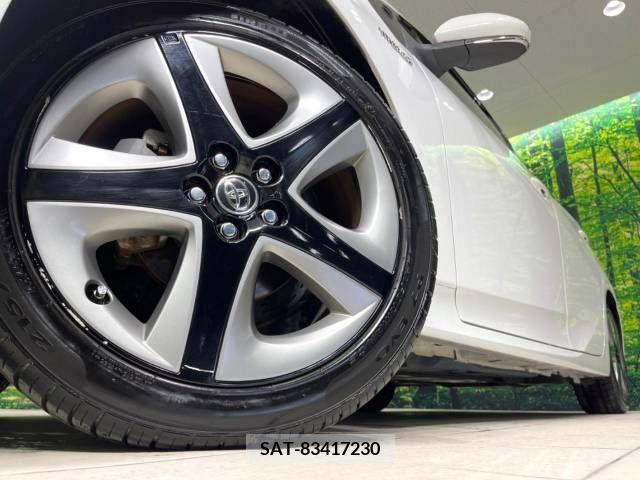 Toyota PRIUS 2019-07 322441-13