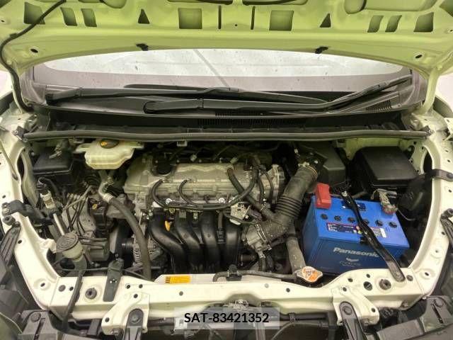 Toyota VOXY 2014-09 331268-19