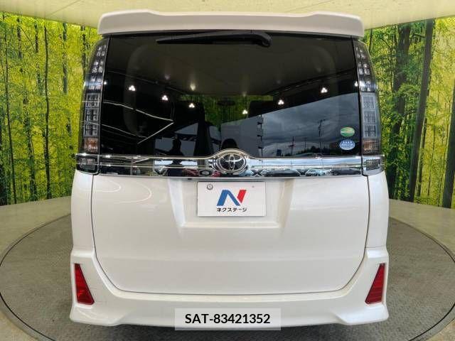 Toyota VOXY 2014-09 331268-16