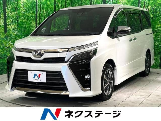 Toyota VOXY 2018-04 10567-0