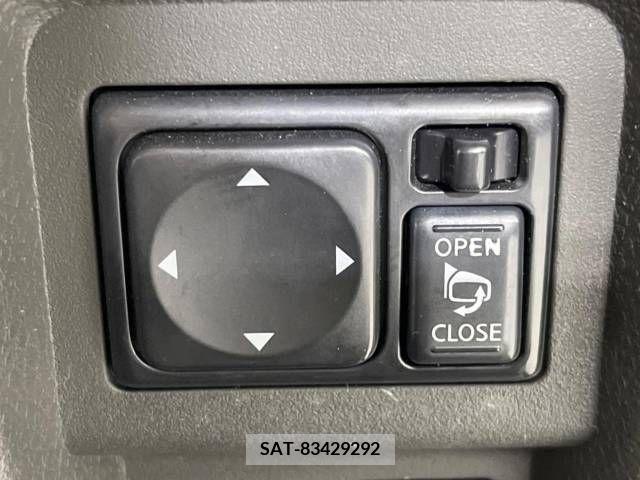 Nissan CUBE 2011-07 383065-5