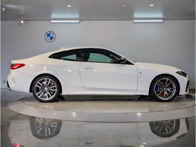 Bmw 4 SERIES 2022-05 12144-7