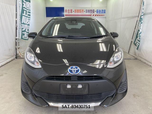 Toyota AQUA 2019-08 356152-5