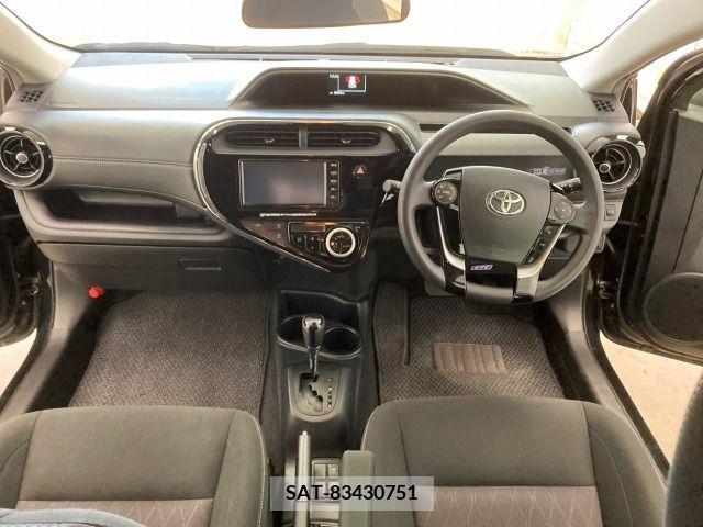 Toyota AQUA 2019-08 356152-1