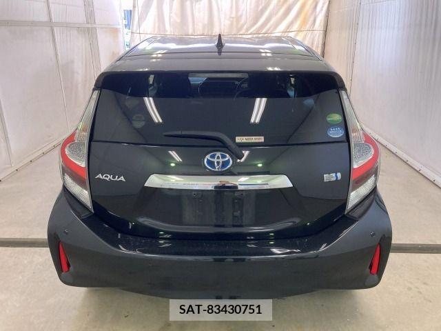 Toyota AQUA 2019-08 356152-6