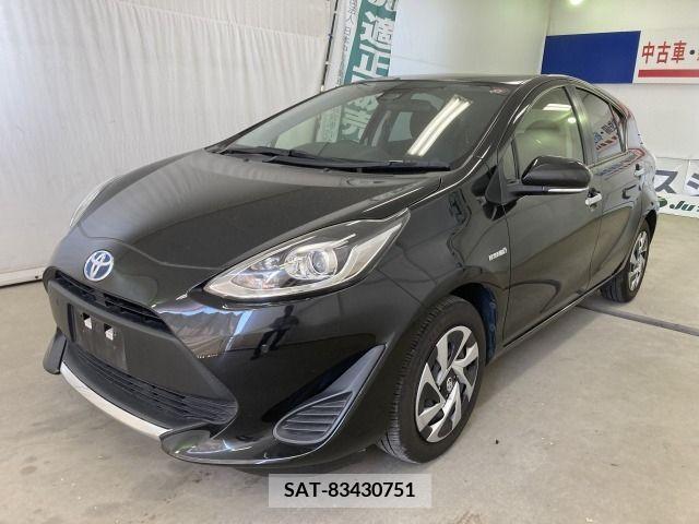 Toyota AQUA 2019-08 356152-3