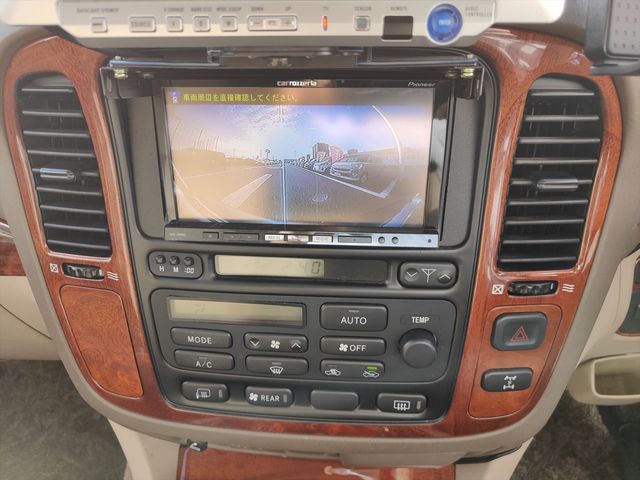 Toyota LAND CRUISER 2000-11 3698-19