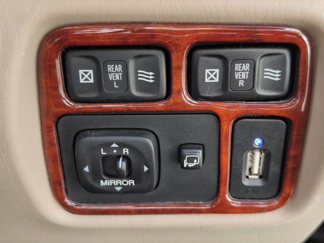 Toyota LAND CRUISER 2000-11 3698-18