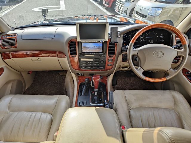Toyota LAND CRUISER 2000-11 3698-9