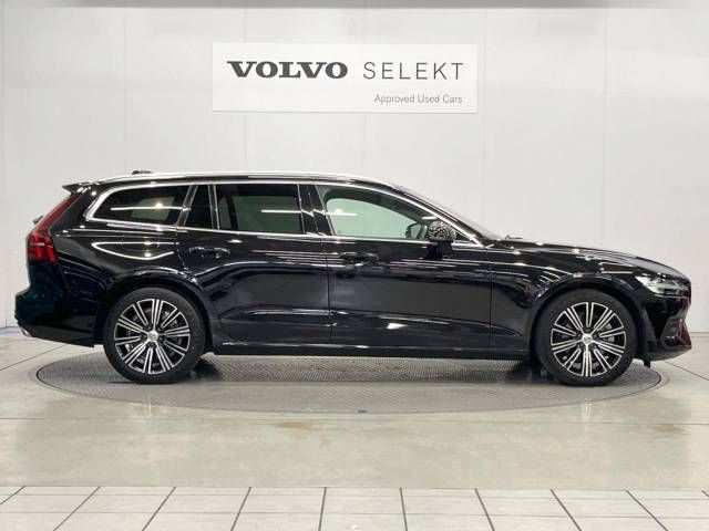 Volvo V60 2021-01 183985-15
