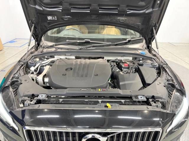 Volvo V60 2021-01 183985-18
