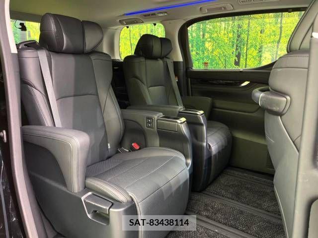 Toyota ALPHARD 2022-11 214235-9