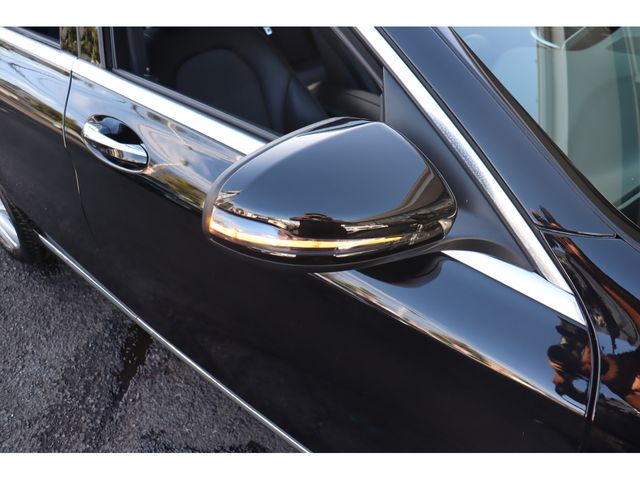 Mercedes Benz C-CLASS 2018-01 9392-17