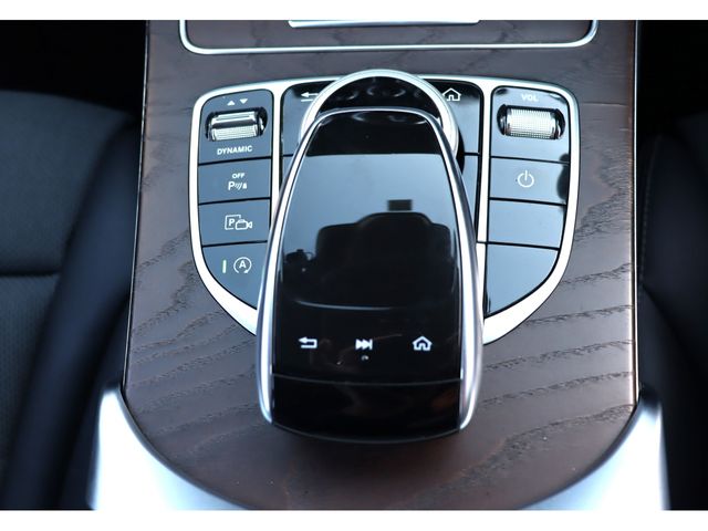 Mercedes Benz C-CLASS 2018-01 9392-13