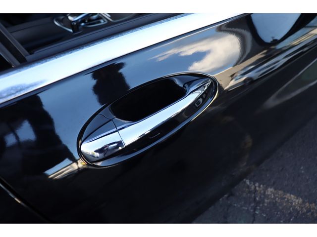Mercedes Benz C-CLASS 2018-01 9392-16