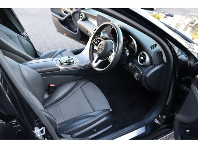 Mercedes Benz C-CLASS 2018-01 9392-2