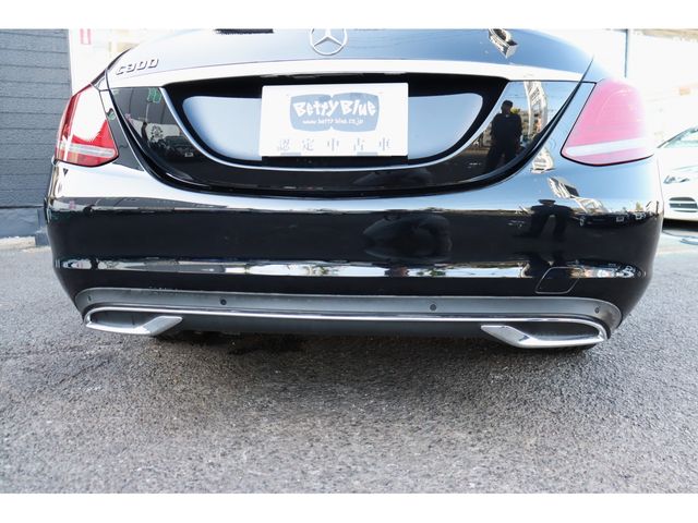 Mercedes Benz C-CLASS 2018-01 9392-18