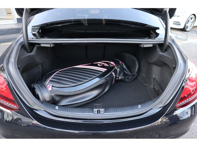 Mercedes Benz C-CLASS 2018-01 9392-22