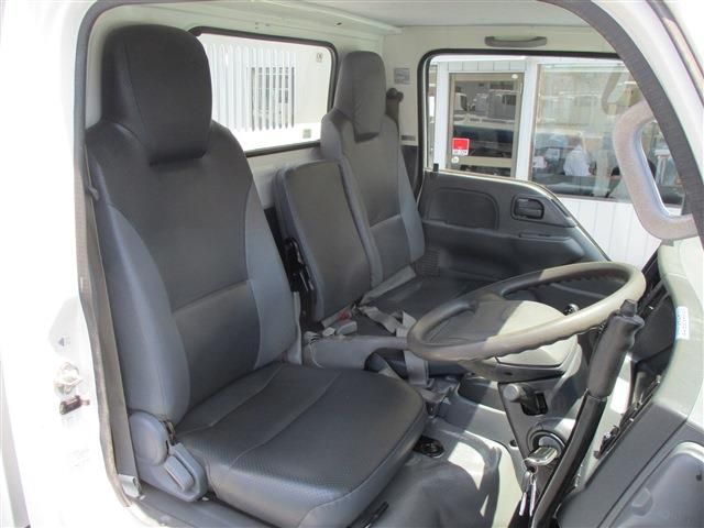 Isuzu ELF TRUCK 2017-01 5658-13
