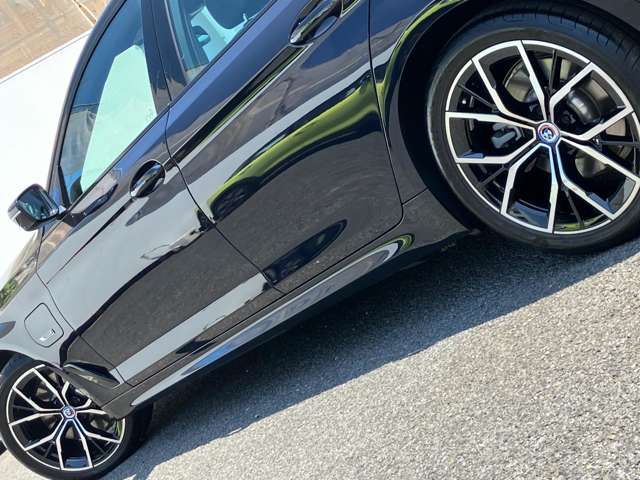 Bmw 5 SERIES 2022-09 185732-11