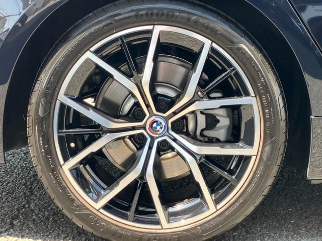 Bmw 5 SERIES 2022-09 185732-10
