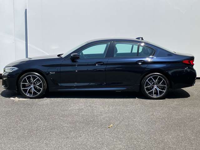 Bmw 5 SERIES 2022-09 185732-3
