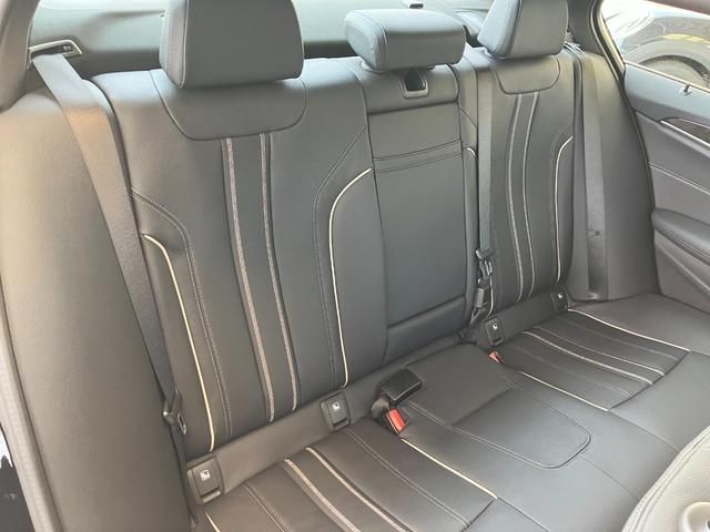Bmw 5 SERIES 2022-09 185732-16
