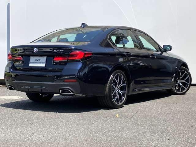 Bmw 5 SERIES 2022-09 185732-2