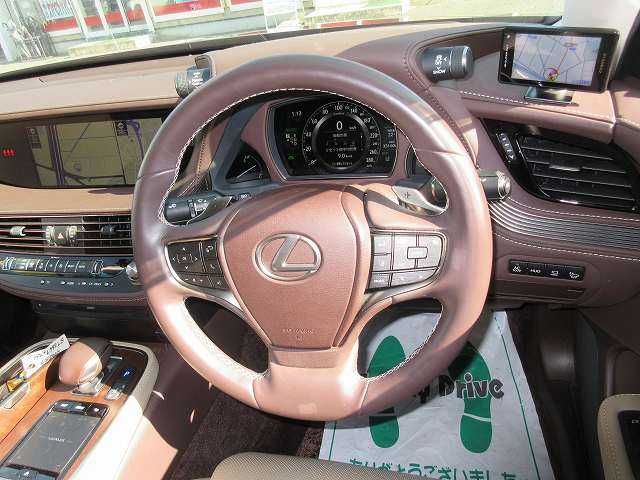 Lexus LS 2017-12 190814-3