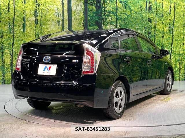 Toyota PRIUS 2013-09 322123-16