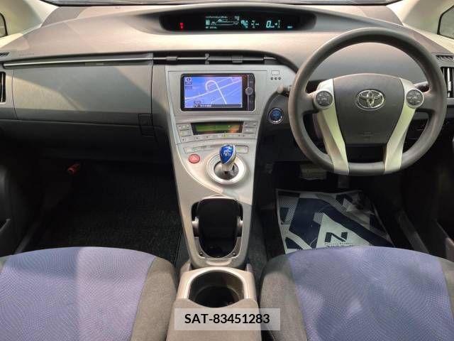 Toyota PRIUS 2013-09 322123-1