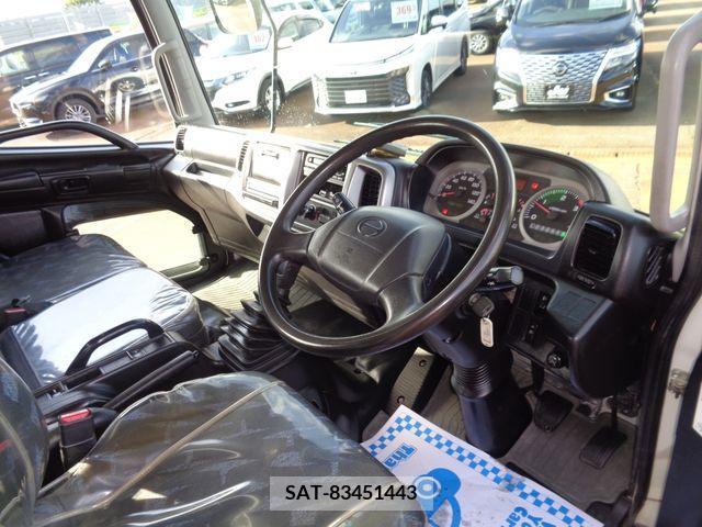 Hino RANGER 2014-02 282681-1