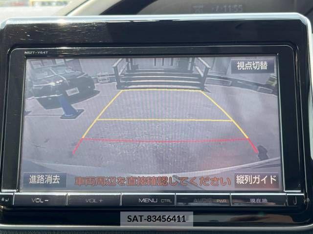Toyota VOXY 2015-07 321443-3