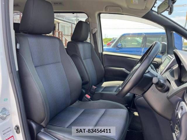 Toyota VOXY 2015-07 321443-10